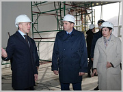Заместитель Генерального прокурора России Дмитрий Демешин проинспектировал ход строительства физкультурно-оздоровительного комплекса в Горно-Алтайске
