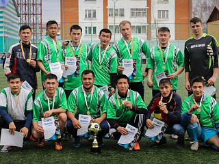 Команда ГАГУ завоевала переходящий Кубок по футболу