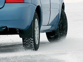 ГИБДД рекомендует водителям и пешеходам подготовиться к движению  в зимних условиях 