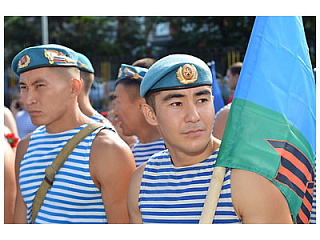 2 августа в Горно-Алтайске пройдут праздничные мероприятия, посвященные Дню ВДВ