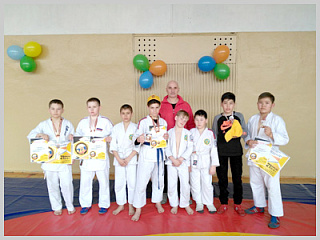 Горно-Алтайские спортсмены достойно выступили на соревнованиях по рукопашному бою