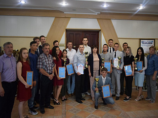 Победителей Спартакиады среди учебных заведений наградили в администрации города