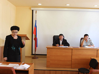 В Администрации города Горно-Алтайска состоялось заседание Комиссии по делам несовершеннолетних
