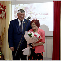В школе №8 имени А.Ленкина поздравили с юбилеем заслуженного учителя РФ Валентину Сергеевну Теплякову
