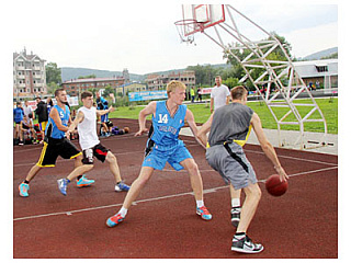 10 августа в Горно-Алтайске пройдут соревнования по уличному баскетболу «Оранжевый мяч-2019»