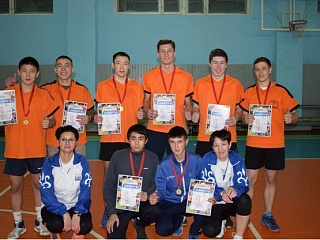 Соревнования по гандболу среди студентов прошли в Горно-Алтайске
