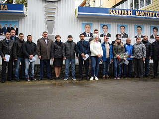 Обновленную доску Почета «Спортивная честь и слава города Горно-Алтайска» открыли в столице региона