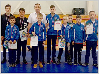 Спортсмены из Горно-Алтайска стали победителями и призерами турнира по кикбоксингу