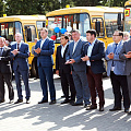 Горно-Алтайску вручили ключи от 6 школьных автобусов