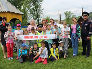 Сотрудники Госавтоинспекции провели акцию  «Лето без Опасности!»