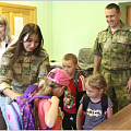 В Горно-Алтайске росгвардейцы помогли собраться в школу первоклассникам из малообеспеченных семей