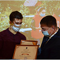 Победителей конкурса «Премия мэра» и добровольцев проекта «МыВместе» наградили в Администрации города