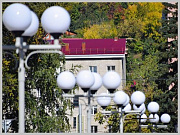 На центральной площади и в сквере Горно-Алтайска установили новые фонари