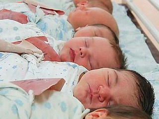 В Горно-Алтайске за первое полугодие родилось 672 ребенка