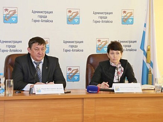 Юрий Нечаев и Ольга Сафронова провели пресс-конференцию по итогам года