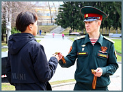 Военнослужащие и сотрудники Росгвардии поддержали всероссийскую акцию «Георгиевская ленточка»