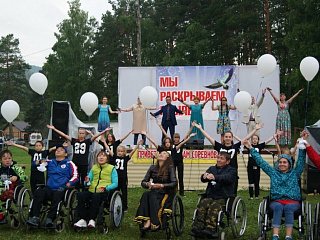 Команда Горно-Алтайска примет участие в Парафестивале искусства и спорта «Мы раскрываем крылья»