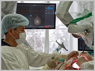 Десять нейрохирургических операций успешно проведены в ресбольнице с помощью нового микроскопа