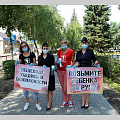 В Горно-Алтайске автоинспекторы и представители благотворительного фонда провели акцию «Безопасный переход!»