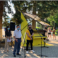 «OYNO_PIANO»: в Горно-Алтайске установили уличное пианино