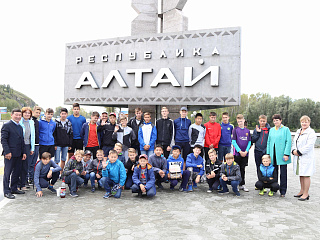 Юные футболисты Горно-Алтайска достойно выступили на Всероссийском турнире