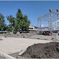 В Горно-Алтайске продолжаются работы по обновлению площади и центрального сквера