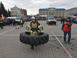 Чемпионат по пожарно-спасательному многоборью прошел в Горно-Алтайске