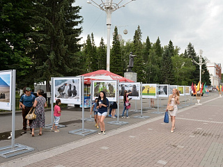 На площади имени В.И. Ленина работает выставка  «Улала – Ойрот-Тура – Горно-Алтайск»