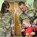 В Горно-Алтайске росгвардейцы помогли собраться в школу первоклассникам из малообеспеченных семей